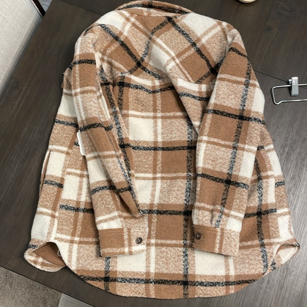 Altar’d State shacket jacket - Picture 5 of 6